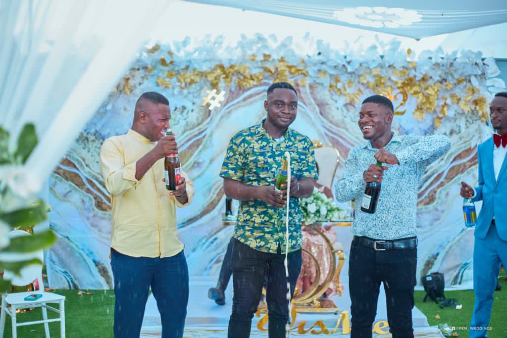 NectarinhoC5's tweet image. Happy New Year Everyone, we smiling till the end of the year again 🙏🏾 #WBDN