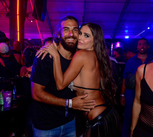 E esse casal no ensaio da Anitta hoje? 😍❤️🔥