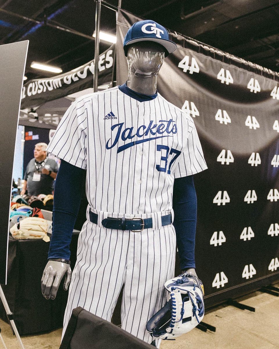 44ProCustom's tweet image. 44 takes Nashville. #ABCA2023