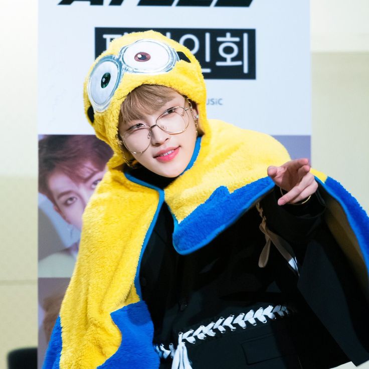 To2Nine's tweet image. #ATEEZ @ATEEZofficial  💞🐿️ กับตันโจรสลัด