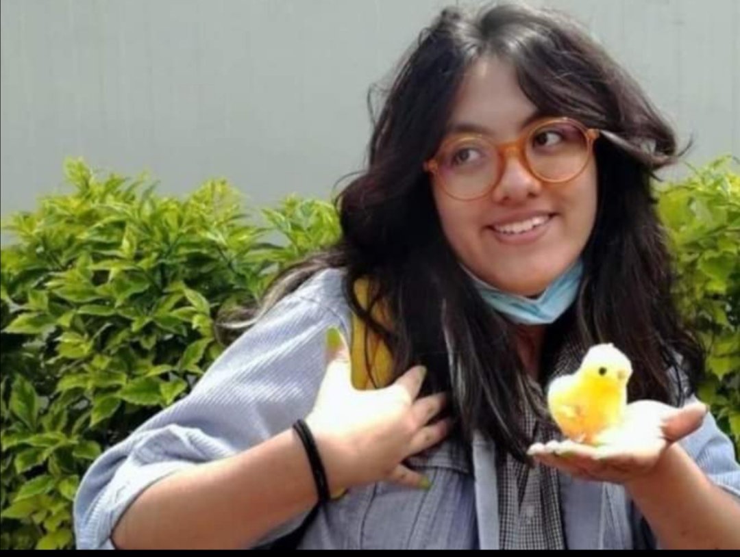 Yaretzi Adriana Hernández de 25 años, quien murió en el choque de dos trenes de la Línea 3 del Metro, era estudiante de la Universidad Nacional Autónoma de México (UNAM).
😓💔
lm.facebook.com/l.php?u=https%…