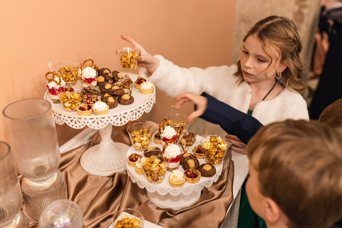 It was wonderful seeing so many familiar faces at the Inaugural Gala. Mike and I hold our faith, family, and friends close to our hearts and we appreciate the support so many of you have shown us.