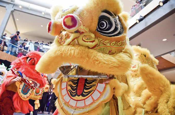 UW's tweet photo. 2023 is the Year of the Rabbit! π
Bellevue Square will be holding a celebration with live performances, a lion and dragon parade and family friendly activities on January 14! π§¨
Click here for more info: https://t.co/rqCyiz2XBo
π· : The Bellevue Collection
#WashingtonWeekend https://t.co/IKuoSExwBZ