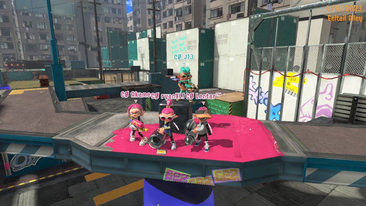 Combo_spl's tweet image. Introducing Combo, a brand new splatoon team looking to make it big!
Members: 
@J13spl-captain, splash/shot
@lentartm-splatlings
@akamespoon-shot/52
@ryansplats-machine/pro/ds