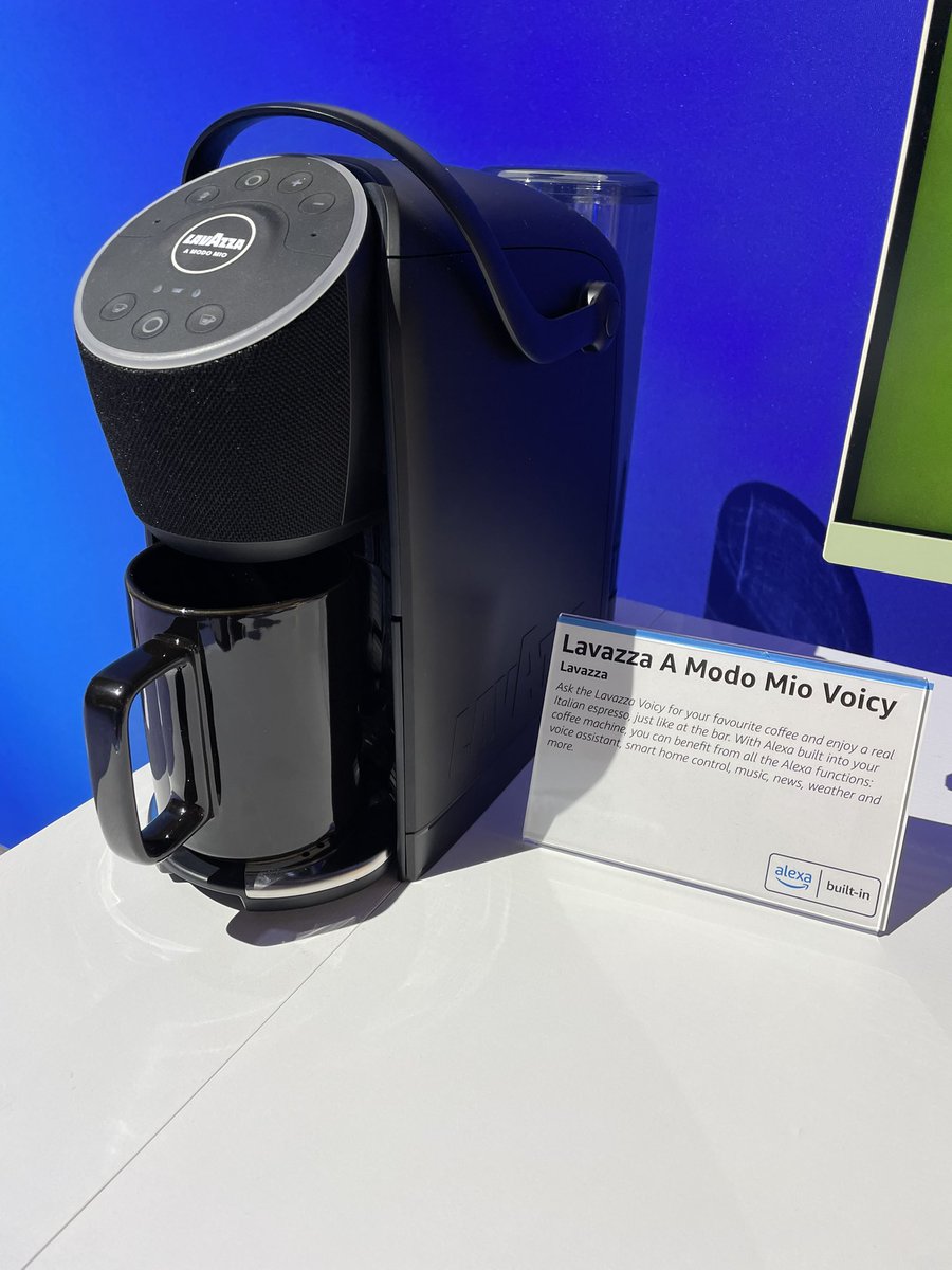 kalydeoo's tweet photo. [#CES2023] Avec Alexa intégrée à votre machine à café Lavazza Voicy, accédez : contrôle de la maison intelligente, musique, actualités, météo etc.

cc @ipfconline1 @chboursin @jblefevre60 @Xbond49 @LaurentAlaus @Fabriziobustama @PawlowskiMario @Khulood_Almani  #AmazonFrCES https://t.co/7kltq5Zgnd