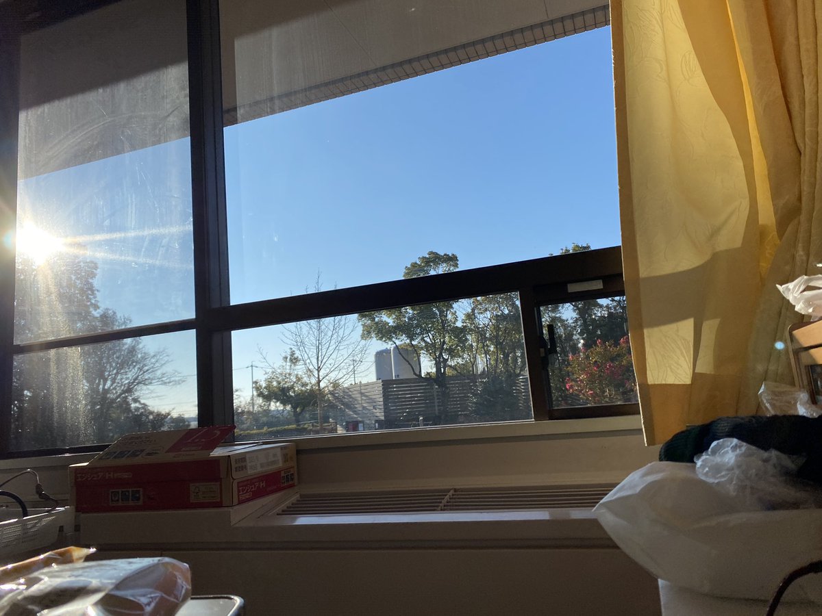 おはようございます☀

癌による各種強烈な不快感やしんどさに加えて、息苦しさ、コロナ罹患による腫瘍部分の憎悪の恐怖…。泣きそう。

でも
みなさんが応援してくれてるかぎり、しっかり前を向かなきゃって。

できるかぎり楽しかったことを思い出しながら過ごそうと思う🍀