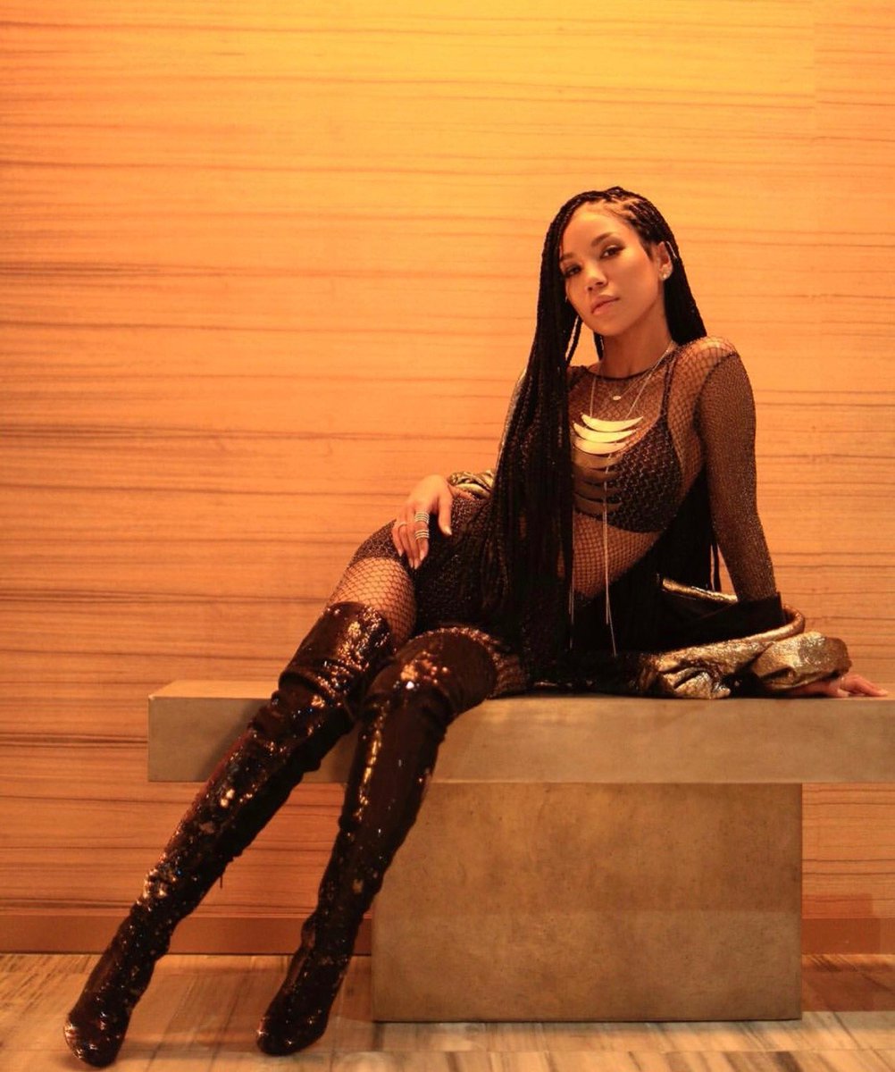 Pazzle 🌸🦋 tweet media