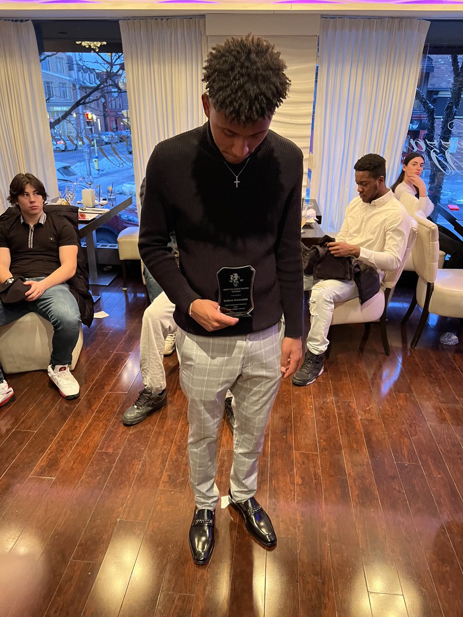 honoured to be named Defensive Mvp
Thank you to my teammates and coaches that made this possible💙<a href="/Cumber_Panthers/">Cumberland Panthers</a> <a href="/Victome07/">7even</a>