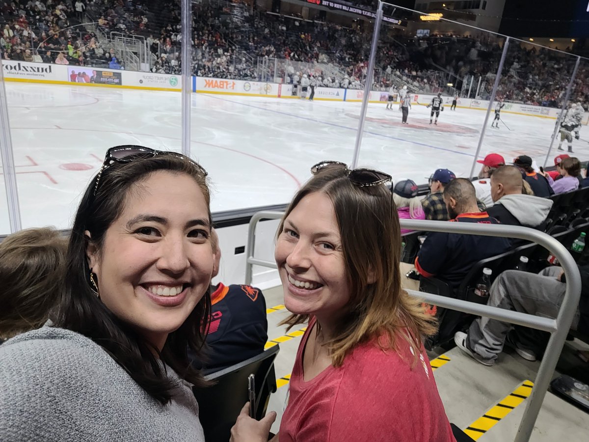 Let's go @Firebirds !!!  Lucky to have my @Cal roommate visiting the desert for some...hockey? #GoBearsForever #CalAlumni #GoFirebirds