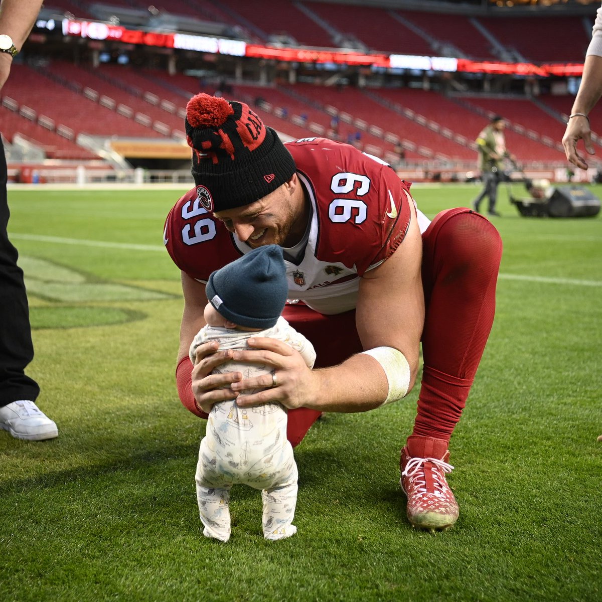 AZCardinals's tweet photo. Family Is Everything ❤️ https://t.co/SVgNx11BK8