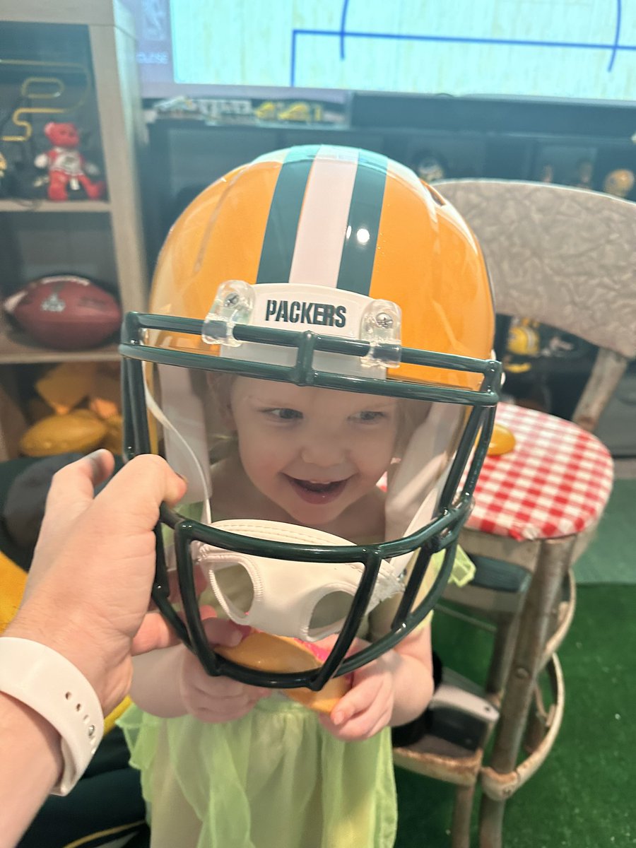 BillyFusiek's tweet photo. #getloudlambeau https://t.co/DH2pZlSulv