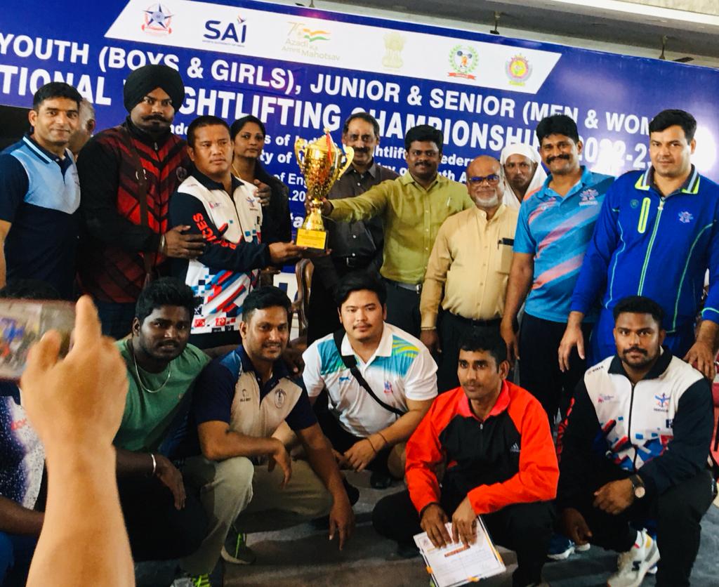 iqbalsinghBhat9's tweet photo. #IWLF Nationals weightlifting Championships🏆 held at #Nagercoil TamilNadu dated 28 Dec22 to 08 Jan 2023.🏆#Servicesteam #Overall team Champion# with 3 Gold-🥇 
6 Silver-🥈 #medals Outstanding performance &amp; Great team Work#JAIHIND#🇮🇳🏋️🇮🇳🏆 https://t.co/38hDQhTTtt