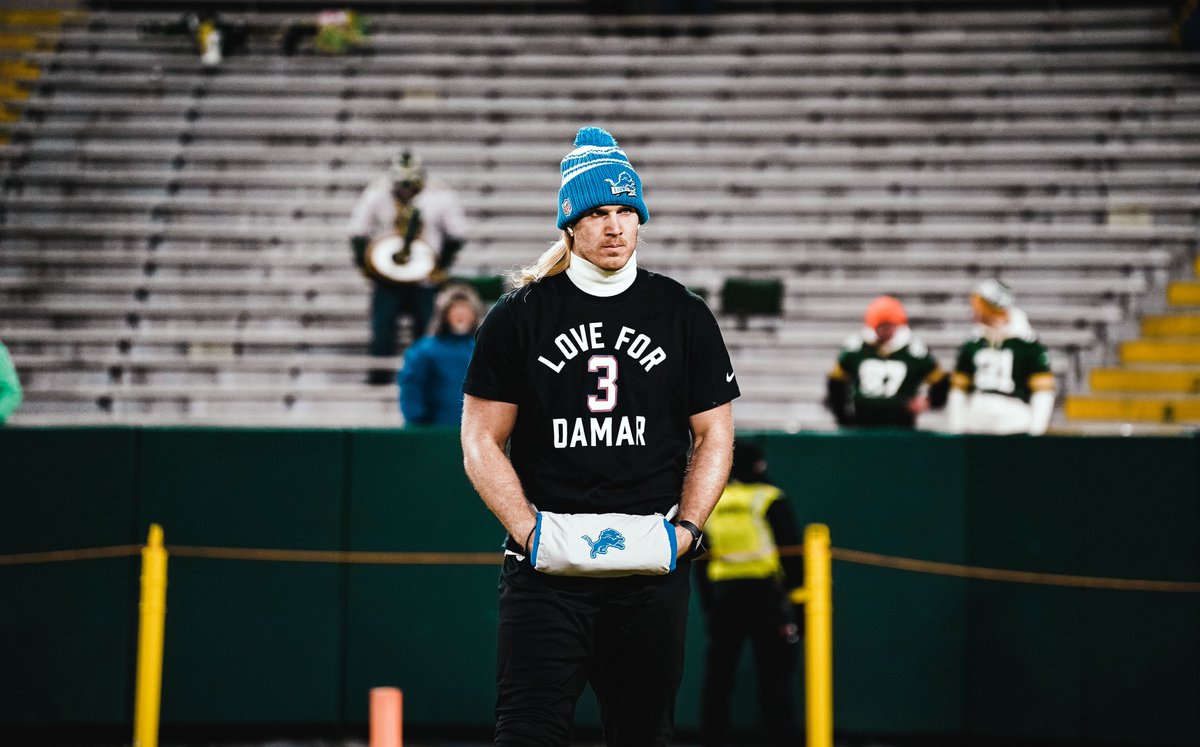 LionsPR's tweet image. .@Lions LB @AlexAnzalone34 is Detroit's first player to produce a season with at least 120 tackles and 7 TFLs since DeAndre Levy in 2014.

#OnePride