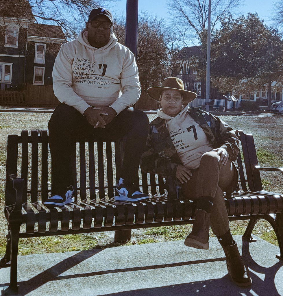 RoxyHSmith's tweet photo. #SevenCities @BWSLCoachMorris  Meet #Brooklyn @RoxyHSmith 7 Cities Collection By @ALFAClothiers 

#ALFACustomClothiers #BlackCouple #BrooklynInspired #Urbanwear #Blacklove #Collection #Athleisure https://t.co/1GMKD0ZoL4