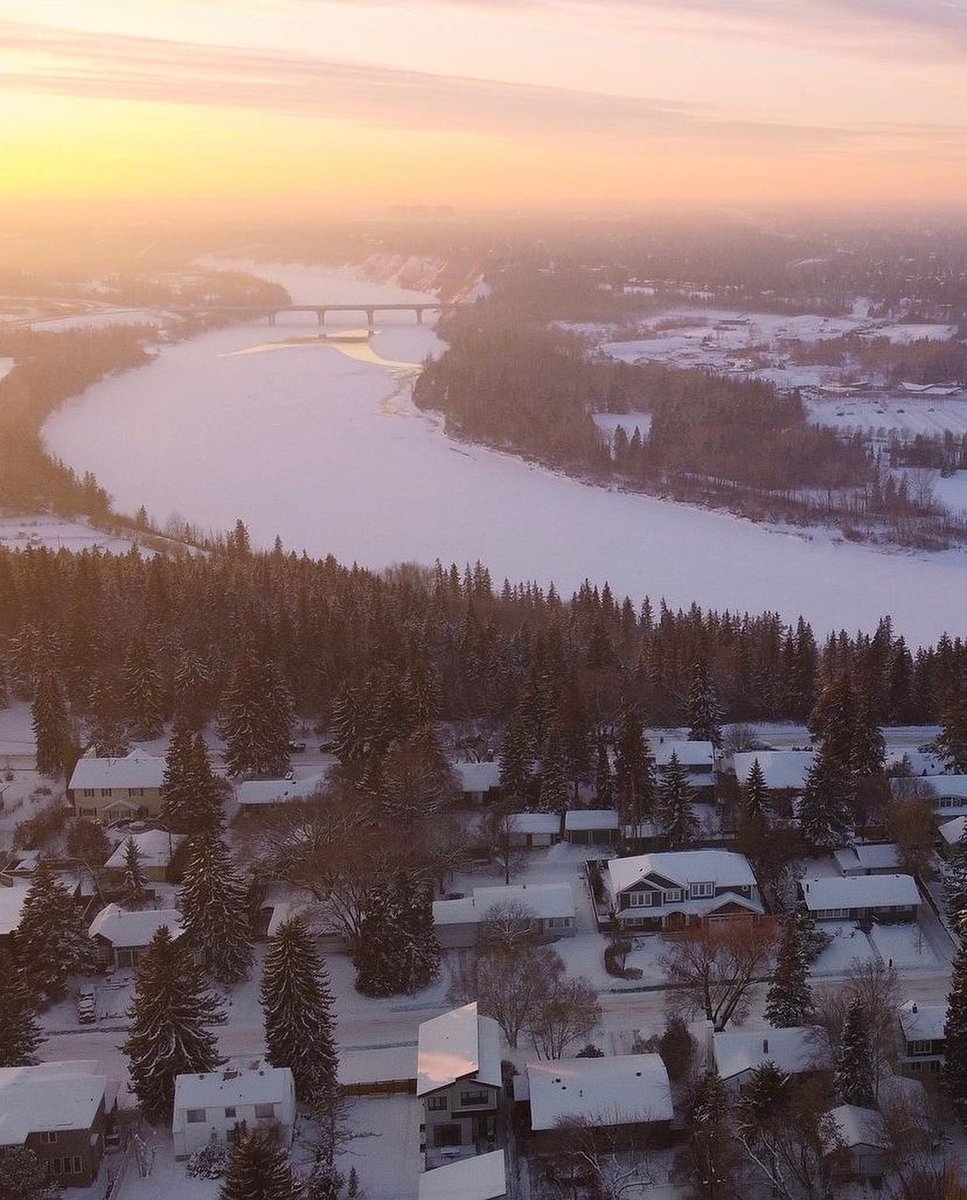 Explore Edmonton tweet media
