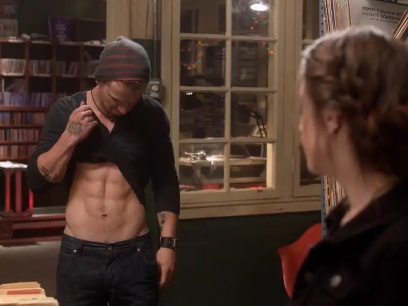 Happy birthday Freddie Stroma. 