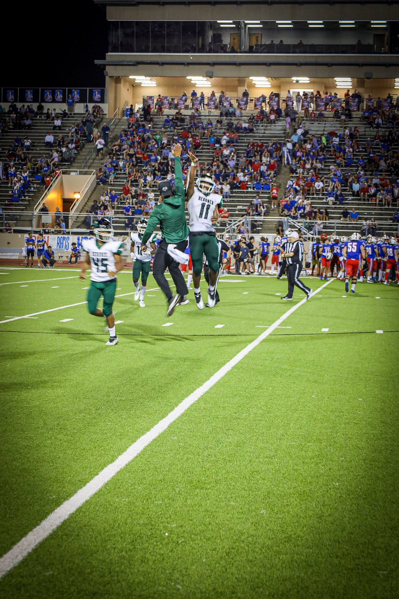 Dev_Khalil_'s tweet image. This year, we stay true to ourselves. All while doing things the right way, OUR WAY! Don’t like it?? Good luck with that. 🤷🏾‍♂️ #ApplyingPressure and #ProtectingTheBrand ⬛️🟩🐏