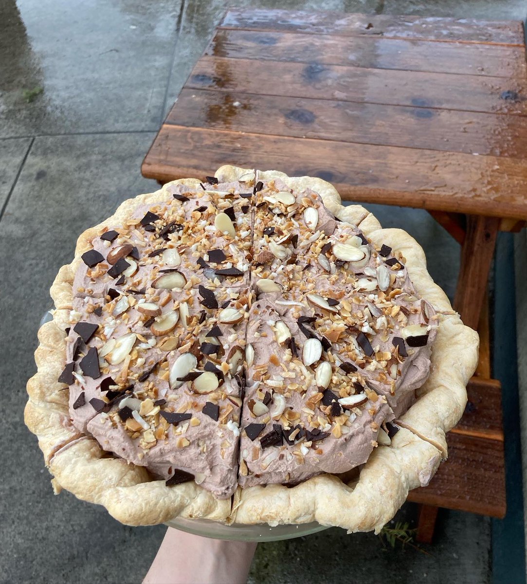 CremaPDX's tweet photo. Hey Twitter! It’s been a minute since we’ve posted. We are back! Can’t wait to update y’all on our daily specials and other fun stuff. https://t.co/mQP5aiGart