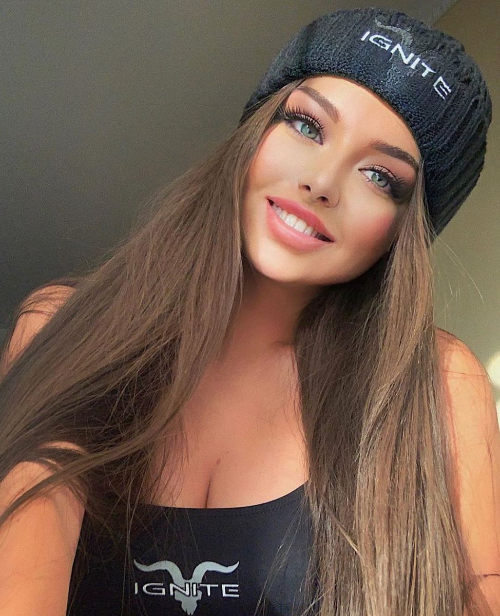RT if you like 💙 Model: ( juuleechkaa )