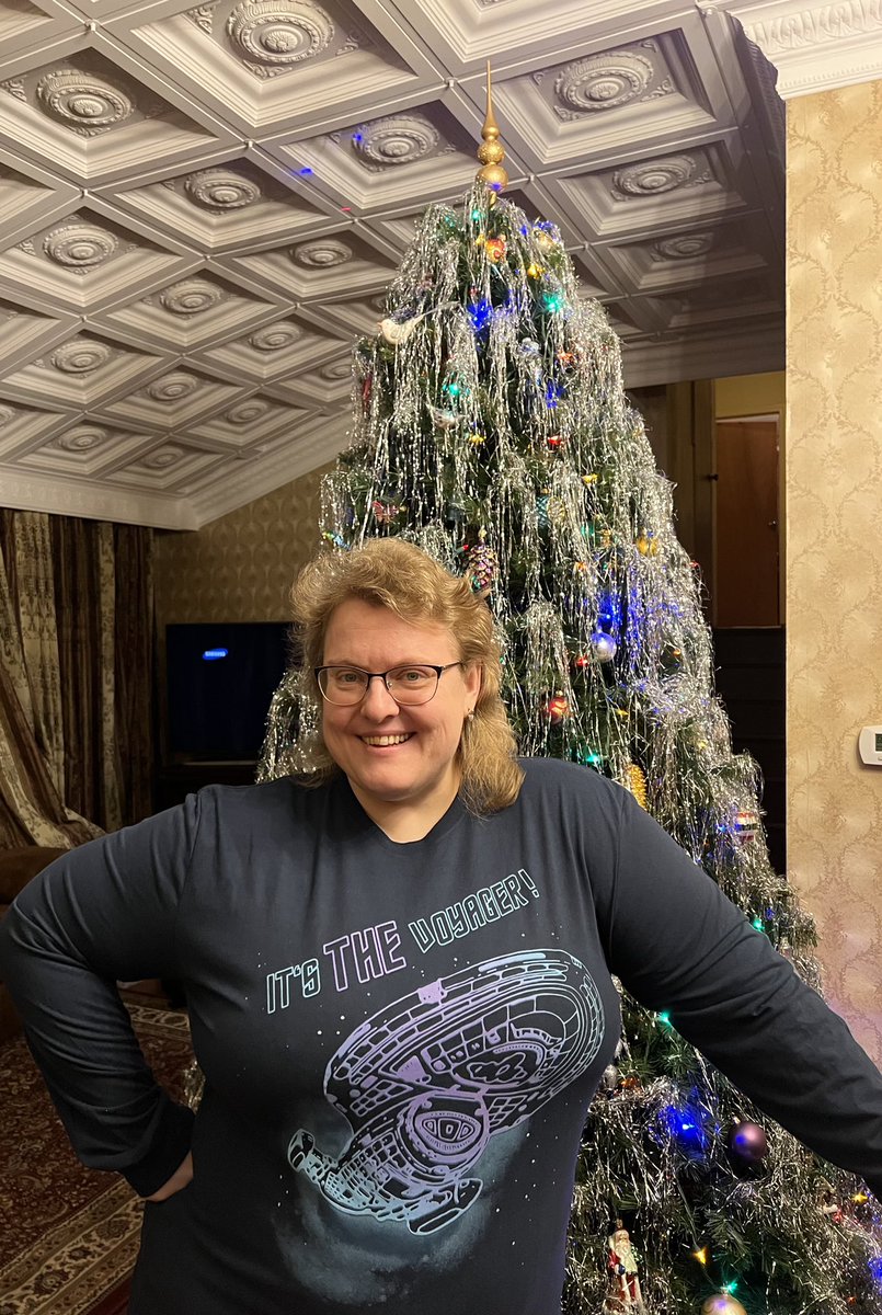 drakkorex's tweet photo. Some great fun #NewYear’s gifts from the family!
#StarTrek #StarTrekVoyager #Voyager #StarTrekProdigy #Prodigy #Murf #NewYear2023 #DeltaFlyers
@VoraciousWhimsy @TheDeltaFlyers https://t.co/5WrymPVsBv