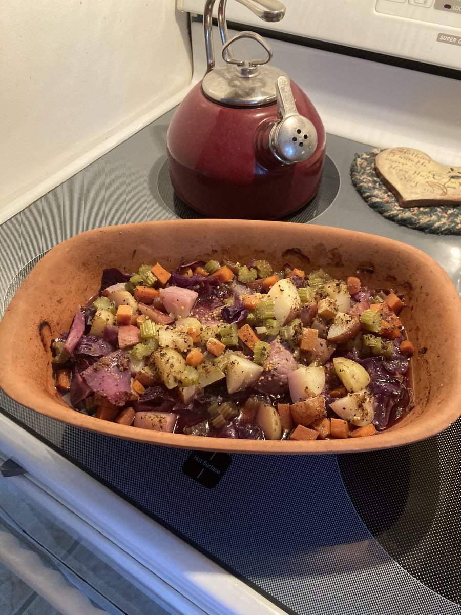 Classic Movies 🎞 on Twitter "Let’s see if a meal improves my luck this year! Corned beef, red