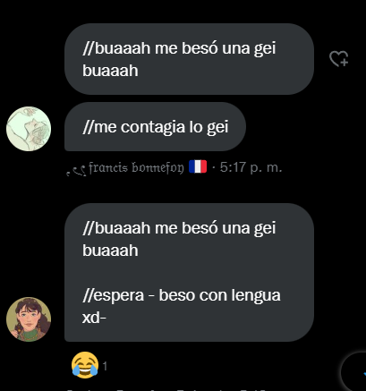 j_paises's tweet photo. Reportan otra funa a @CarlotaBeauReix por besar sin consentimiento a @FFuransu 
Se agrega a su expediente criminal https://t.co/1w7t0VdOmW