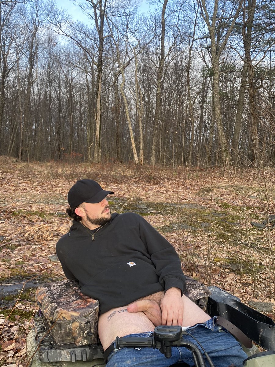 😈🔞 tweet media