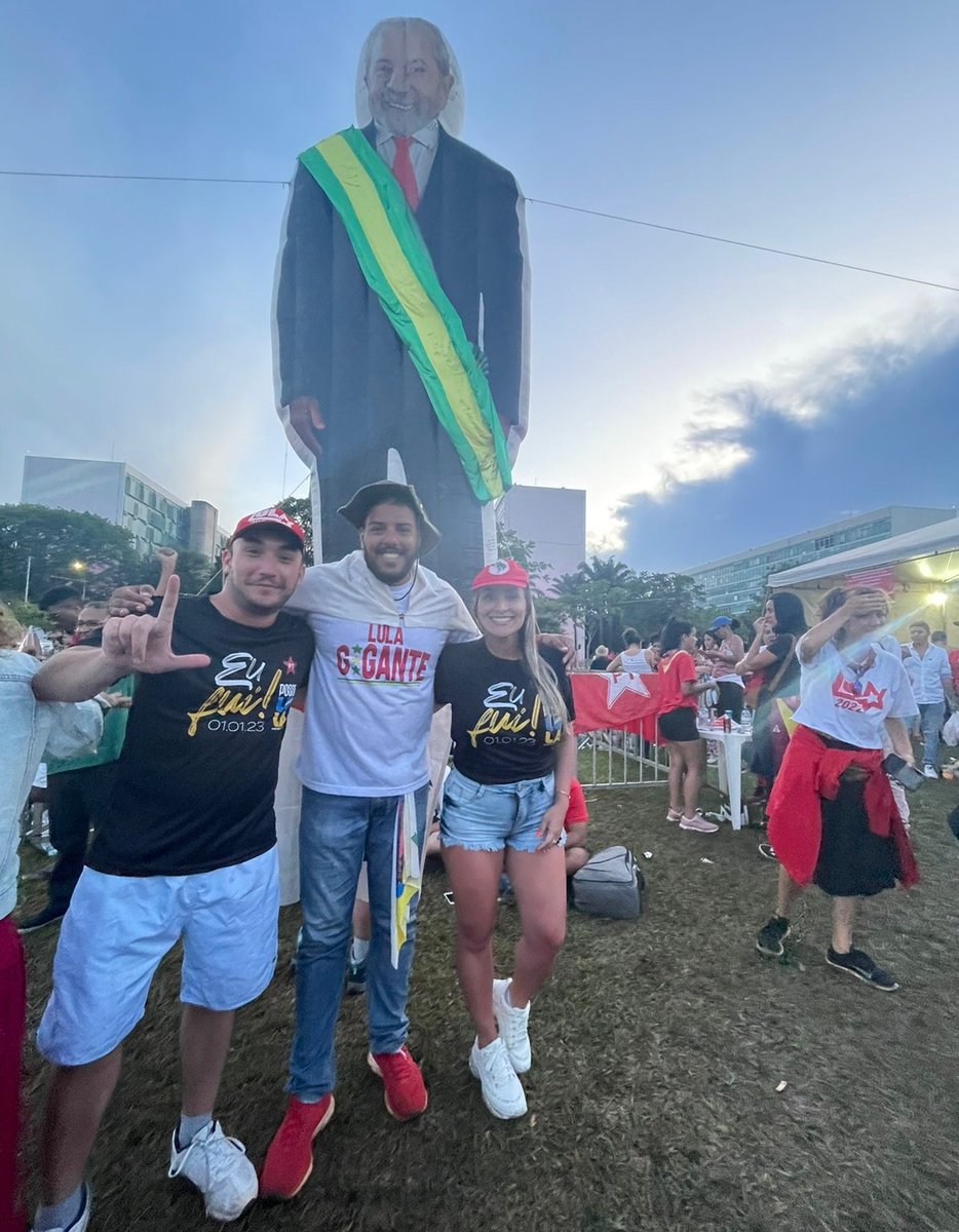 Lula Gigante #FestivalDoFuturo #possepresidencial #PosseDoPovo #AlegriaTomouPosse