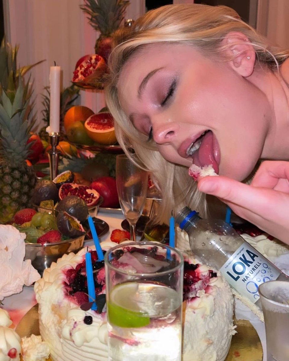 ArgZaraLarsson's tweet photo. 📸 | @ZaraLarsson stunning vía Instagram!

— ‘Happy new year!!!!!! Lets do the impossible possible!!! Let's be even sexier 2023’ https://t.co/paox6Vg7Lr