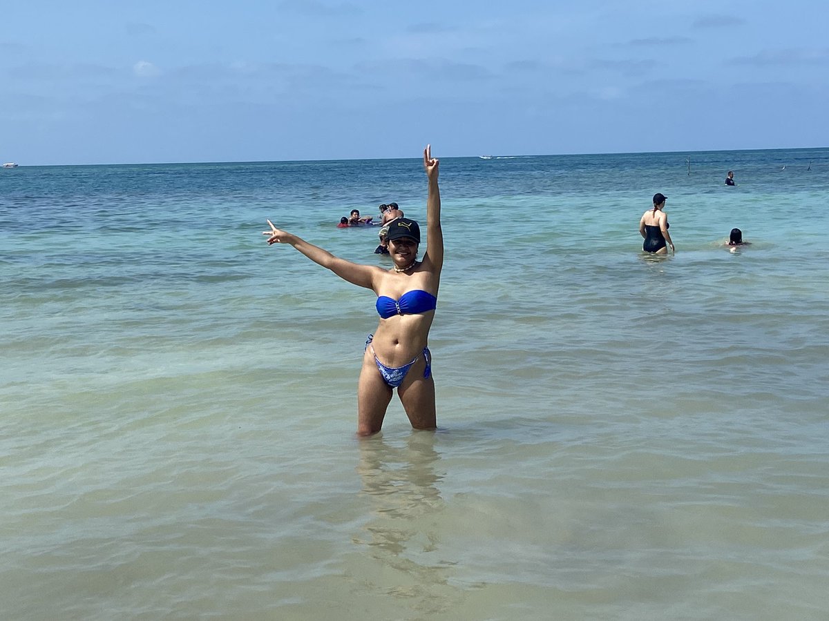 paolitaZamora's tweet photo. #tintipan 🐟🐠🌴☀️ https://t.co/V8leaKHUik