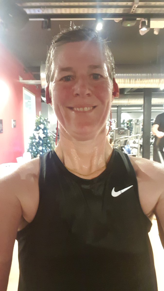2cliona's tweet photo. Day 1/100 threadmill work out. Back at this shite again🙄.. but how long will I stay? 🤔  @niamherino @PetersClodagh @NTBreakfast
#100daysofwalking #HappyNewYear https://t.co/xfYIahWeXC