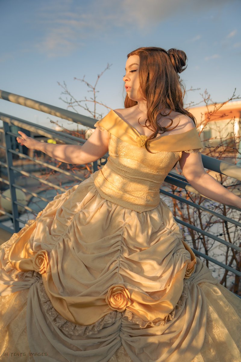 Happy new years everyone! 

Photographer: intentsimages 
#disney #BeautyandtheBeast30th