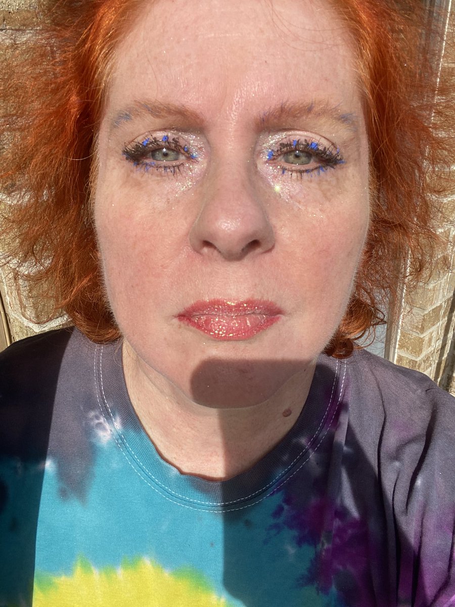timelesssoul1's tweet photo. Having fun playing with makeup today being creative & and wild! This is what happens when I start sorting things & run into fun stuff! #makeupfun #sillyfun https://t.co/gqAZP5bHea