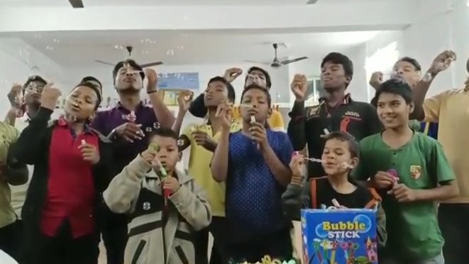 sankalpoffice's tweet photo. Celebrating #NewYear2023 in Unique Way 🙂 By #SankalpCharitableTrust 

#HappyNewYear2023 #Celibration https://t.co/73ks3vo9Pf