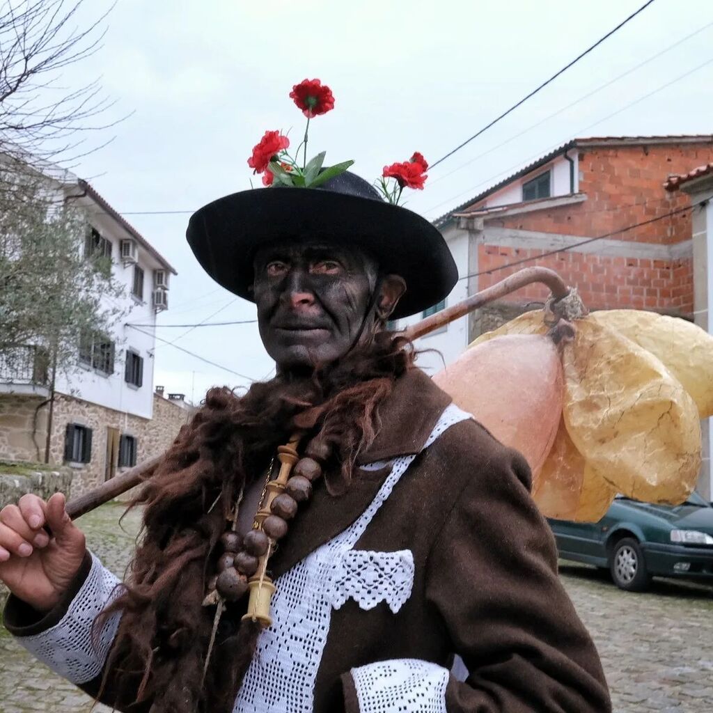 filipebianchi's tweet photo. Vila Chã de Braciosa, Portugal
.
.
.
.
.
#photo #street #streetphotography #urbanstreetphotography #sharing_streets #streetphotographers #ourstreets #contemporaryphotography #streetlife #vilacha #thestreetphotographyhub #friendsinstreets #intercollectiv… https://t.co/GpFuD6lvkc https://t.co/k7em28Ujph