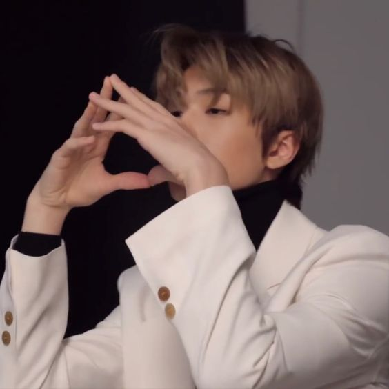 JMJSFEED's tweet image. allure.

#JISUNG #지성 #NCT