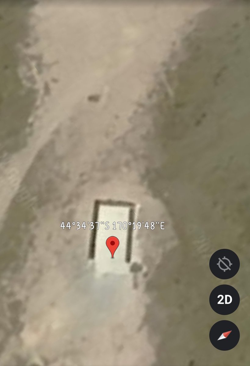 SamiGoldGen1's tweet photo. What thé Fuck i found in Google maps are this a gâté to another place https://t.co/A8b29sosnv