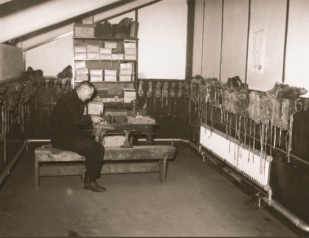 footballmemorys's tweet photo. Highfield Road Boot Room
#CCFC #CoventryCity #Bootrooms #FootyBoots #Stadiums https://t.co/1pRGlBBC48