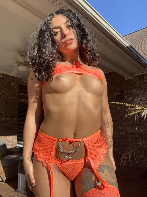 💗 $3 NEW YEAR SALE!!! 💗let&rsquo;s have the horniest year yet 😈 https://t.co/4A8GrILWfs https://t.co/AvQIY<a href="/tag/mvsales"class="tags"><span>#mvsales</span></a>