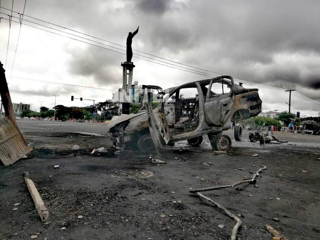 unionjuvenilsc's tweet photo. No es Ucrania invadida por los Rusos... es Santa Cruz siendo atacada por el gobierno andinocentrista de Bolivia.

#SczEnEmergencia #LaUniónEsFuerza #SiempreLibresCruceñosSeamos https://t.co/CpxdRXcCte