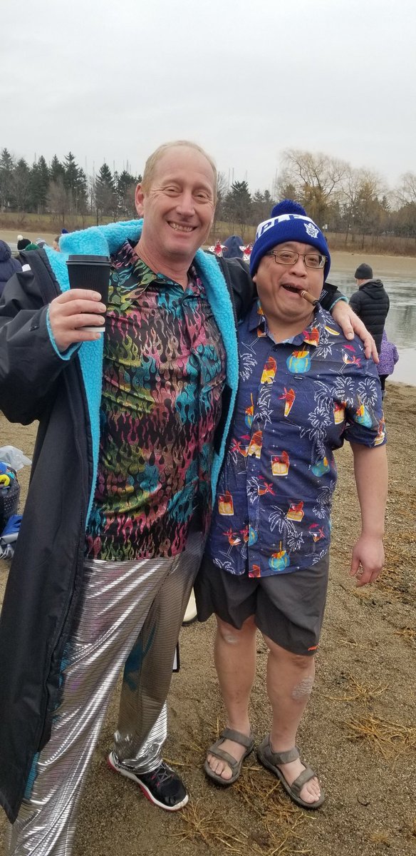 CoralReefShop's tweet image. &quot;What have I done?!?&quot; A wager lost (again). New Year&apos;s Day shenanigans in Mississauga. Stay tuned.....

(But does anyone really lose if it goes to charity? 🤔😊) #PolarBearDip #PolarBearChallenge