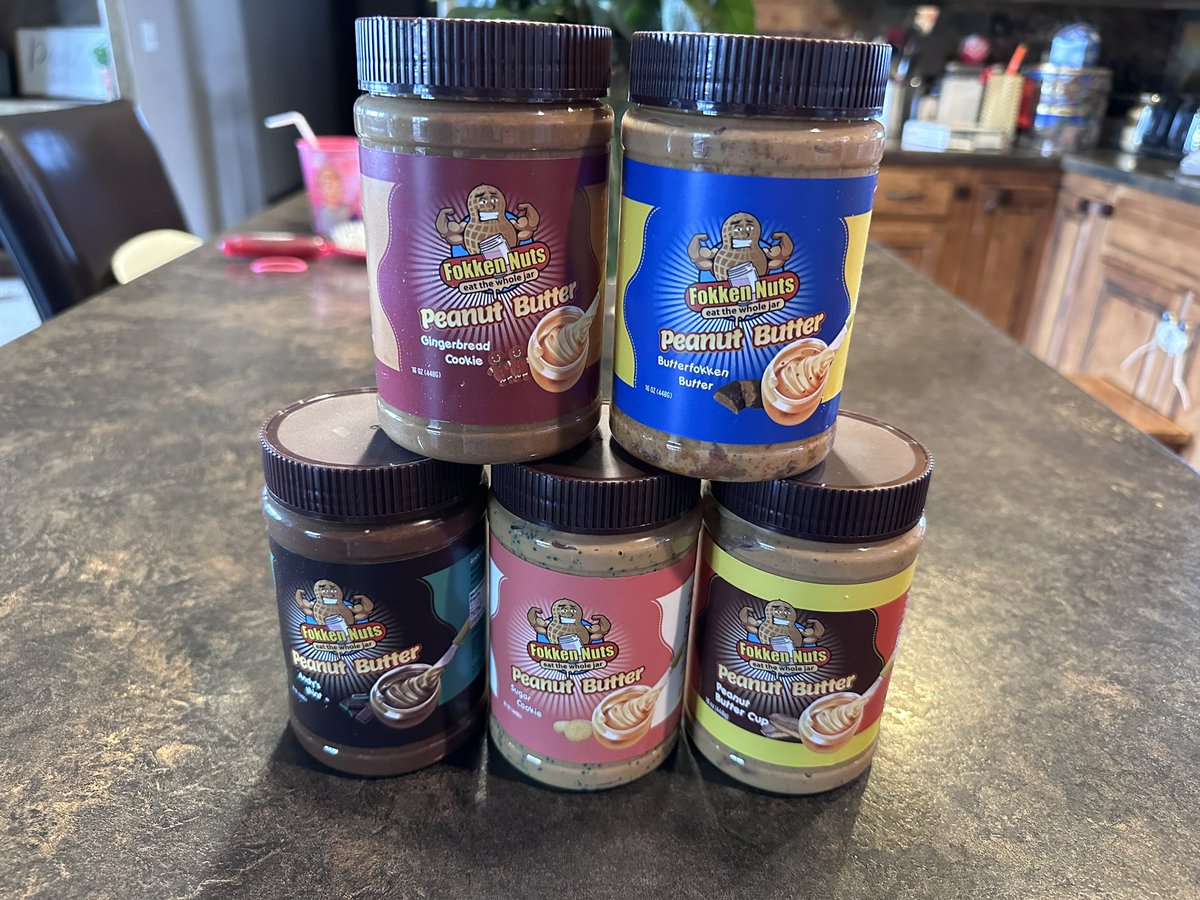MediaKing's tweet photo. If I could only eat one food for a year, it would be peanut butter. 

Why? Peanut butter is awesome. That’s why!

(Thanks for the fancy PB @BrandanFokken!!) https://t.co/sYSI5JEq9E