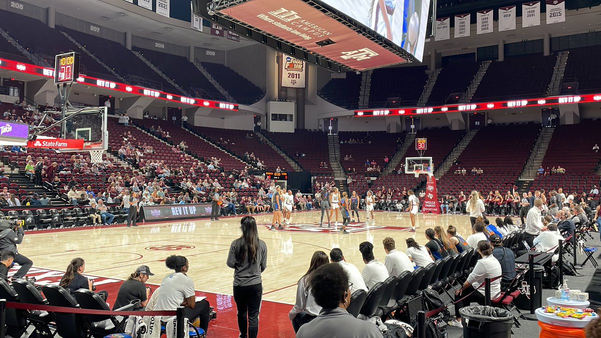 TexAgs's tweet photo. We’re underway at Reed Arena as @AggieWBB hosts Florida for a New Year’s Day battle 🏀👍 #BTHOuf
Follow along (Premium): https://t.co/YdRXvBcDdU https://t.co/VXaNSlQSrn