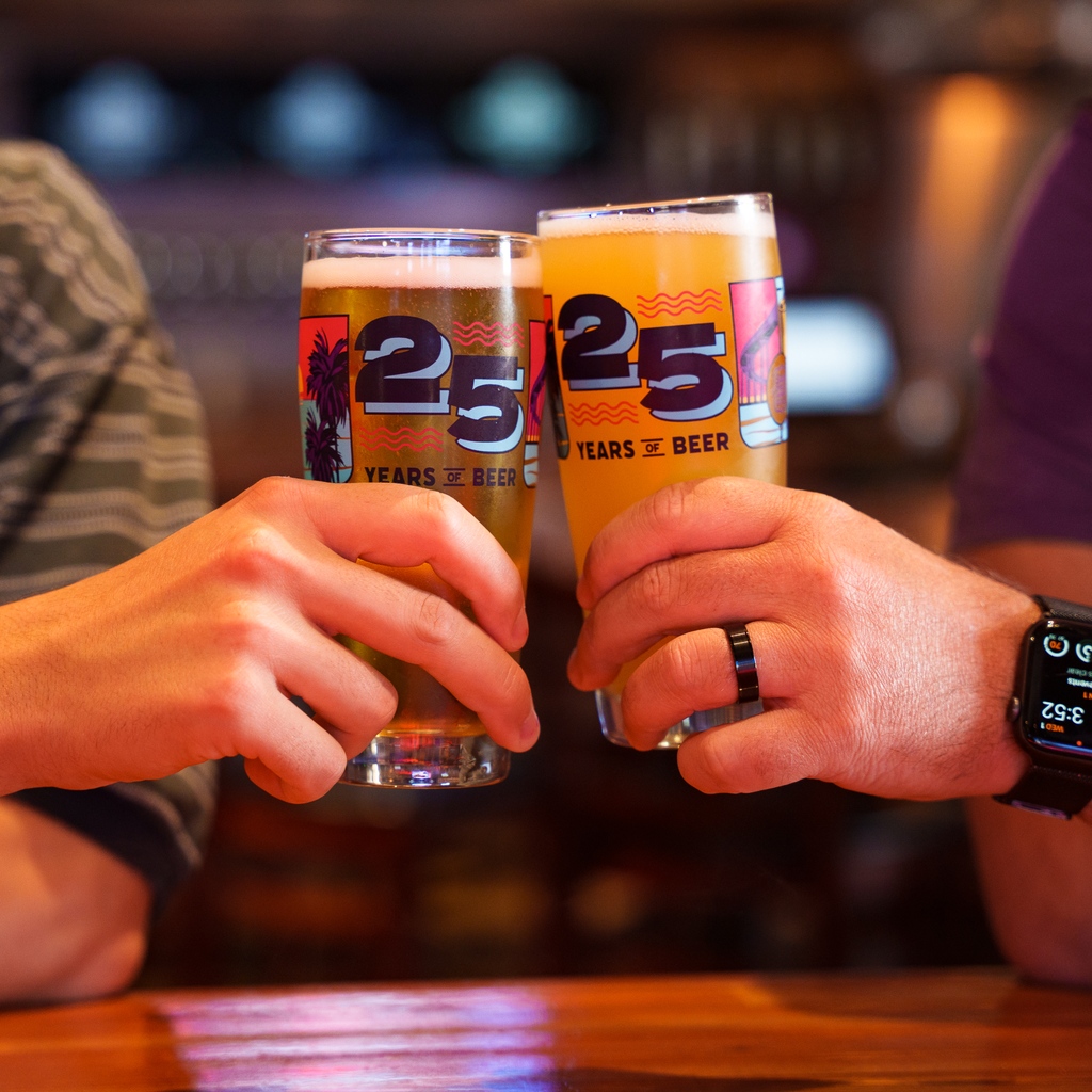 sdbrewers's tweet photo. Happy New Year! 🥳
Thank you for your continued support in making San Diego the #CapitalofCraft
We are beyond excited to see what some of your favorite breweries have in store for the community, including fun events, collabs, new beer releases, and so much more! https://t.co/8kJ8SDHHi0