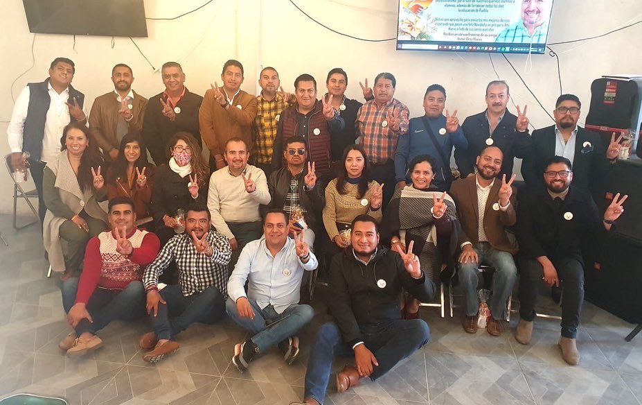 M_A_VillanuevaV's tweet photo. @FraCom2022 
@ortiz260 
La unión de las regiones dicen más de mil palabras. 
Estamos convencidos del nuevo proyecto de #FraternidadYCompromiso
#SNTEJoven23
Todos con #VictorOrtizFlores https://t.co/fc3x5NiBdP
