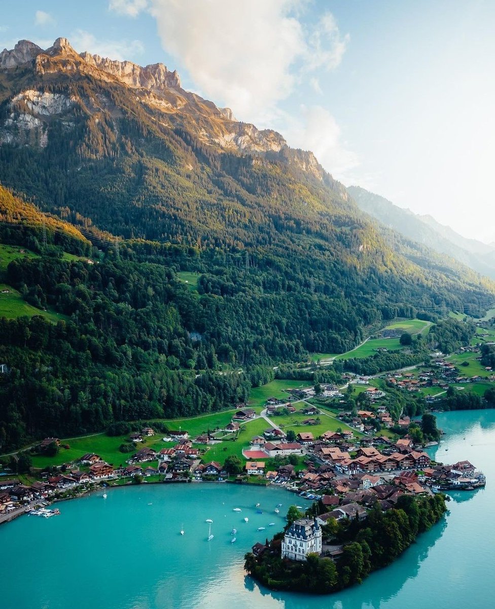 Traveluniverse's tweet photo. Guess this place? https://t.co/0j595bchBr