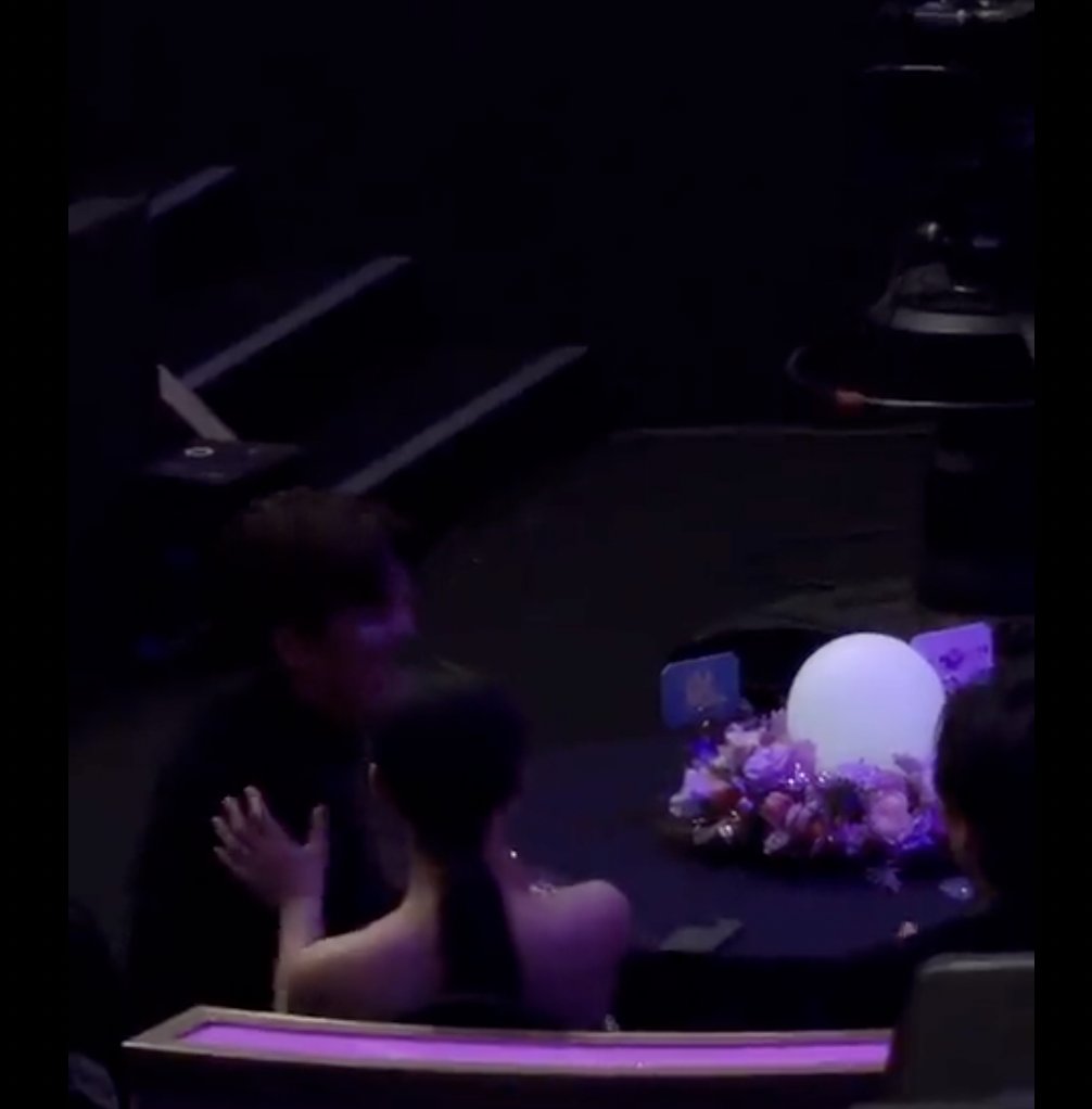 pjxdali's tweet photo. guys we are here too 👀 https://t.co/p0uL2eO1EM