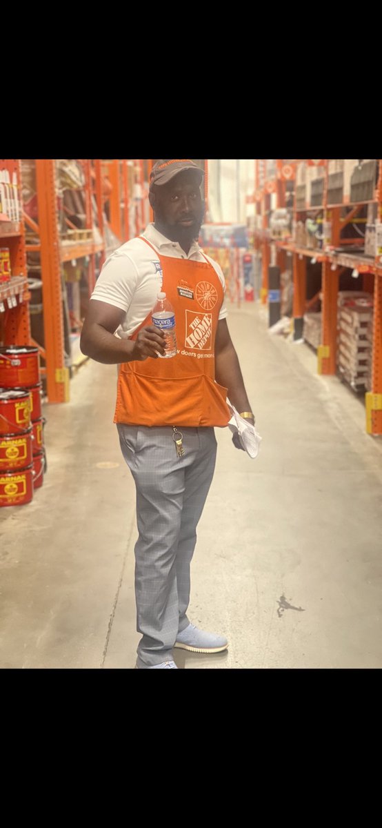 We've had a long year with the ups and downs, laughter, success and most importantly of all each other. 
Cheers 🥂 to a fresh start raise your glass, To Health, Wealth &amp; Love 

Happy New Year 🎆