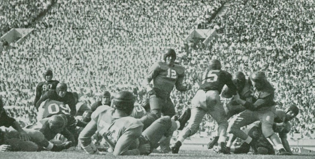 InsideUSC's tweet photo. #USC vs. Tulane at the Coliseum in 1942. The Green Wave won, 27-13 https://t.co/9UyU99lfgz