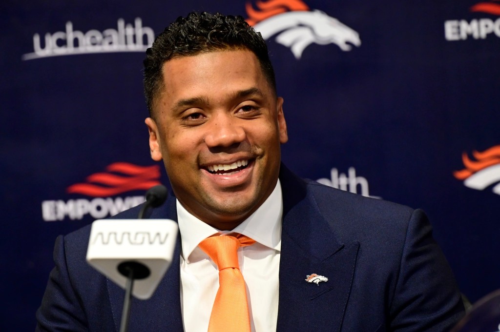 Sidelines Sports Network™ on Twitter "Russell Wilson has now surpassed
